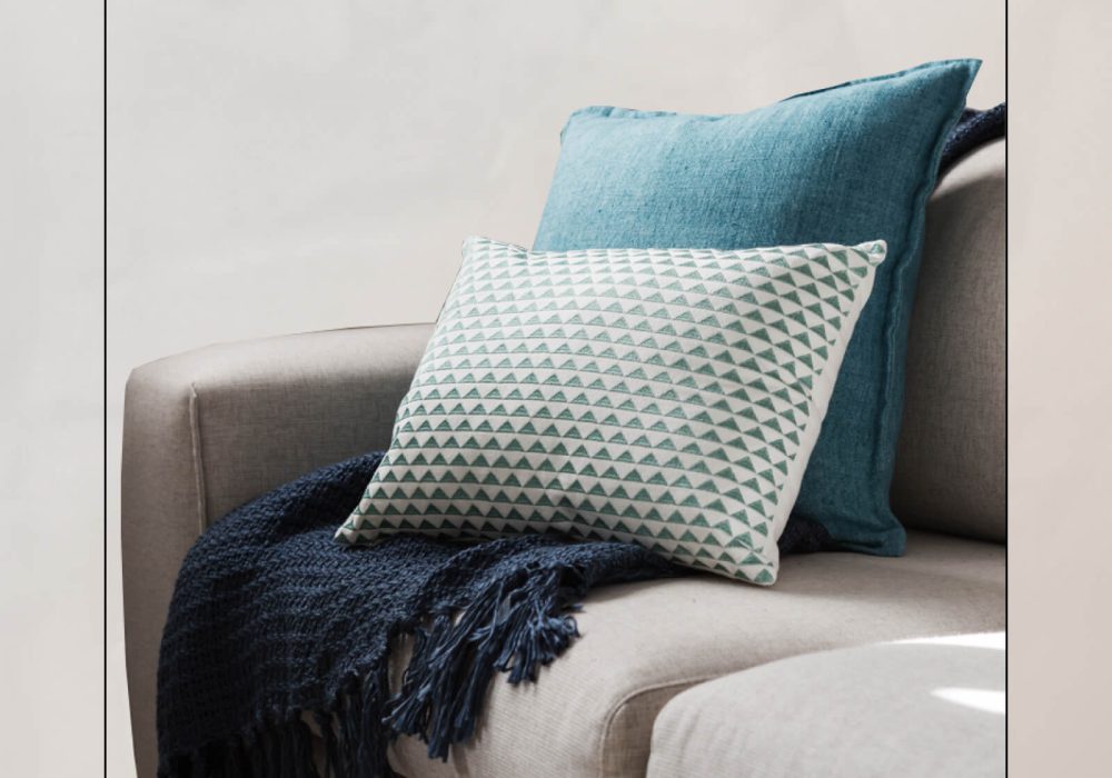 How to Arrange Pillows on a Sectional,