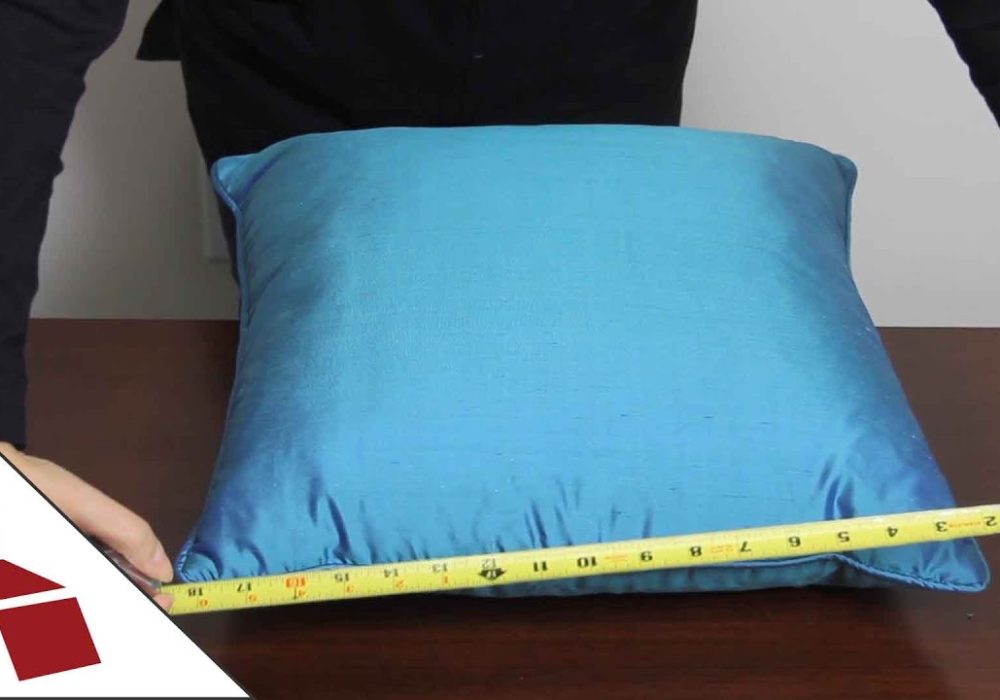 How to Measure a Throw Pillow,