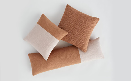 How to Measure Throw Pillows,