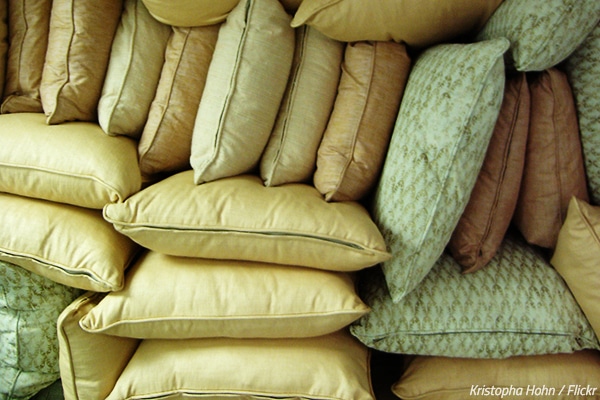 How to Pack Pillows for Moving,