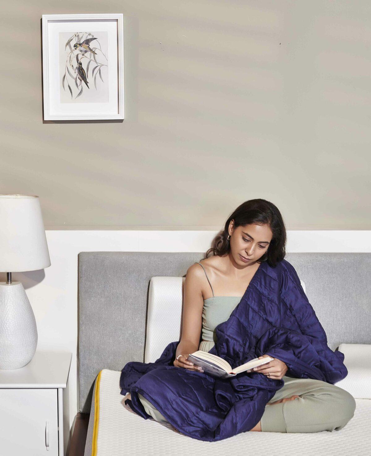 Why are Hotel Pillows So Comfortable? Unraveling the Science Behind