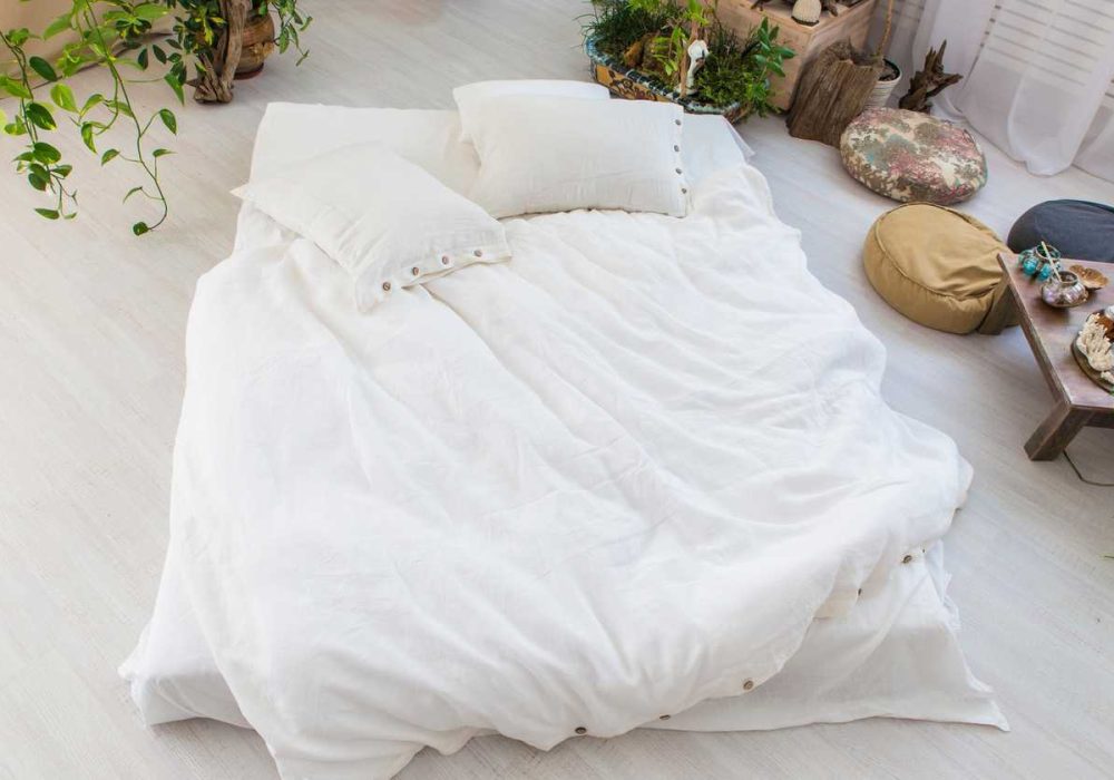 Down Vs Down Alternative Comforters